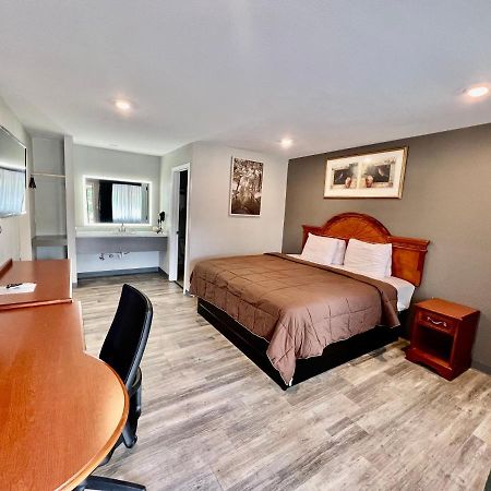 Ozark Inn & Suites Eksteriør bilde