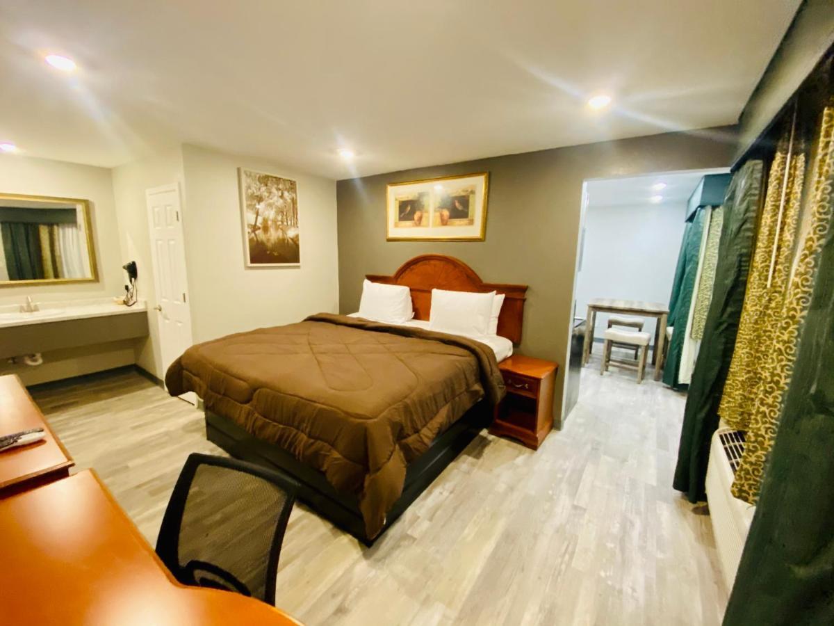 Ozark Inn & Suites Eksteriør bilde