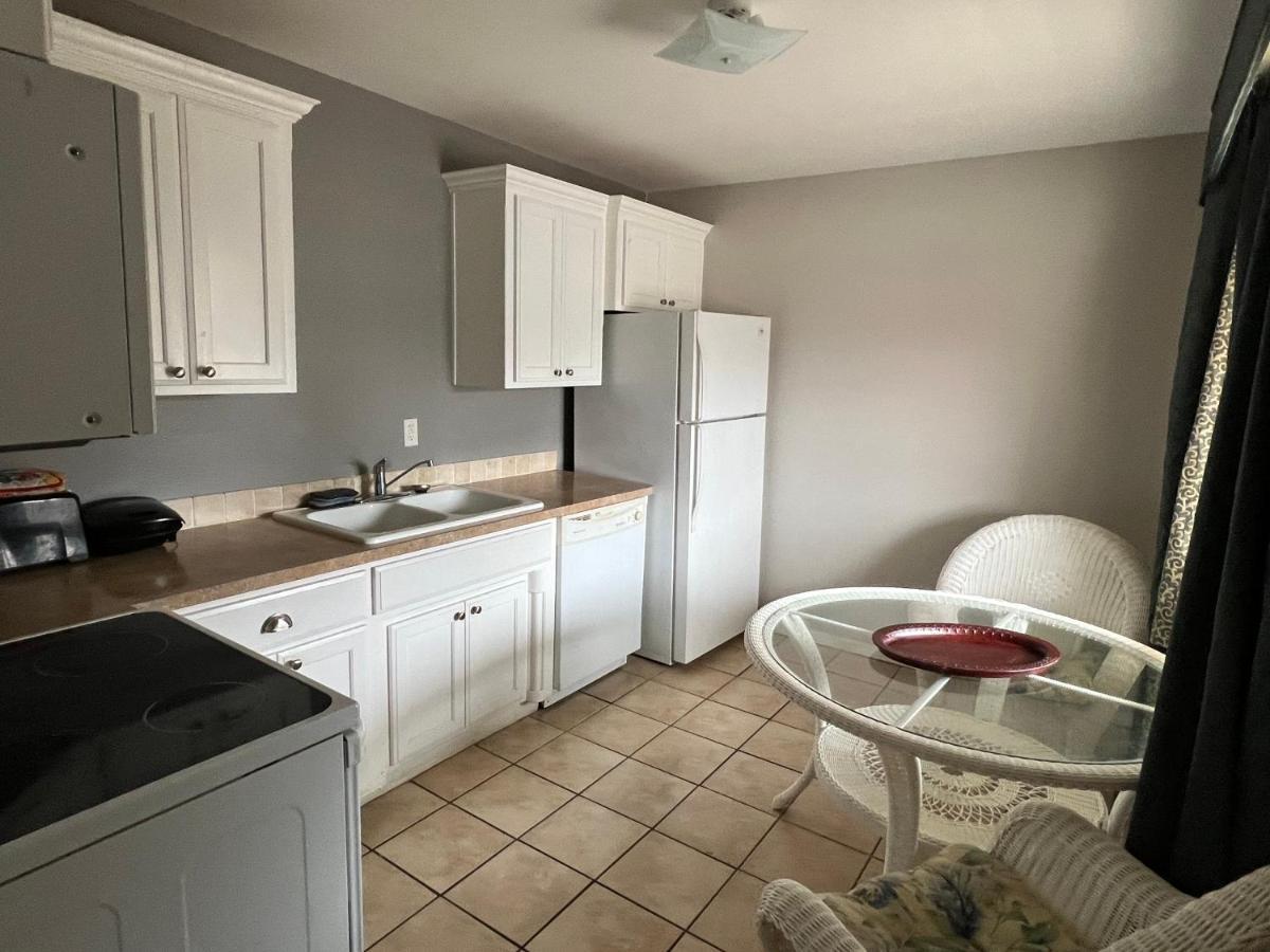 Ozark Inn & Suites Eksteriør bilde