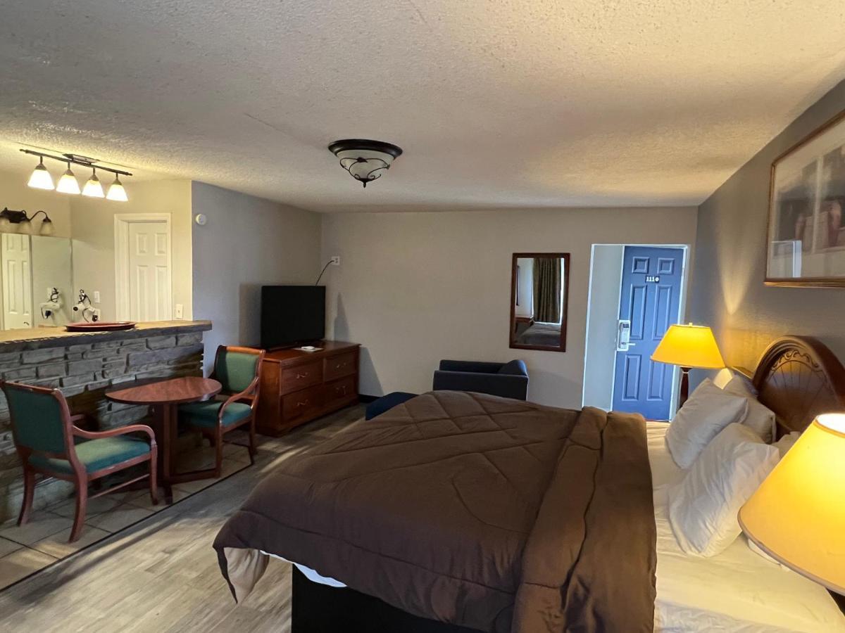 Ozark Inn & Suites Eksteriør bilde