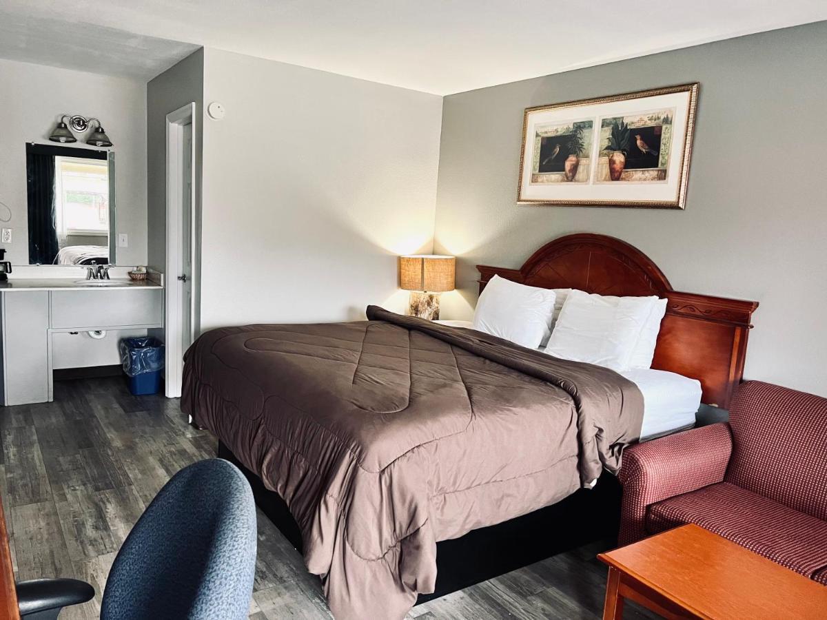 Ozark Inn & Suites Eksteriør bilde
