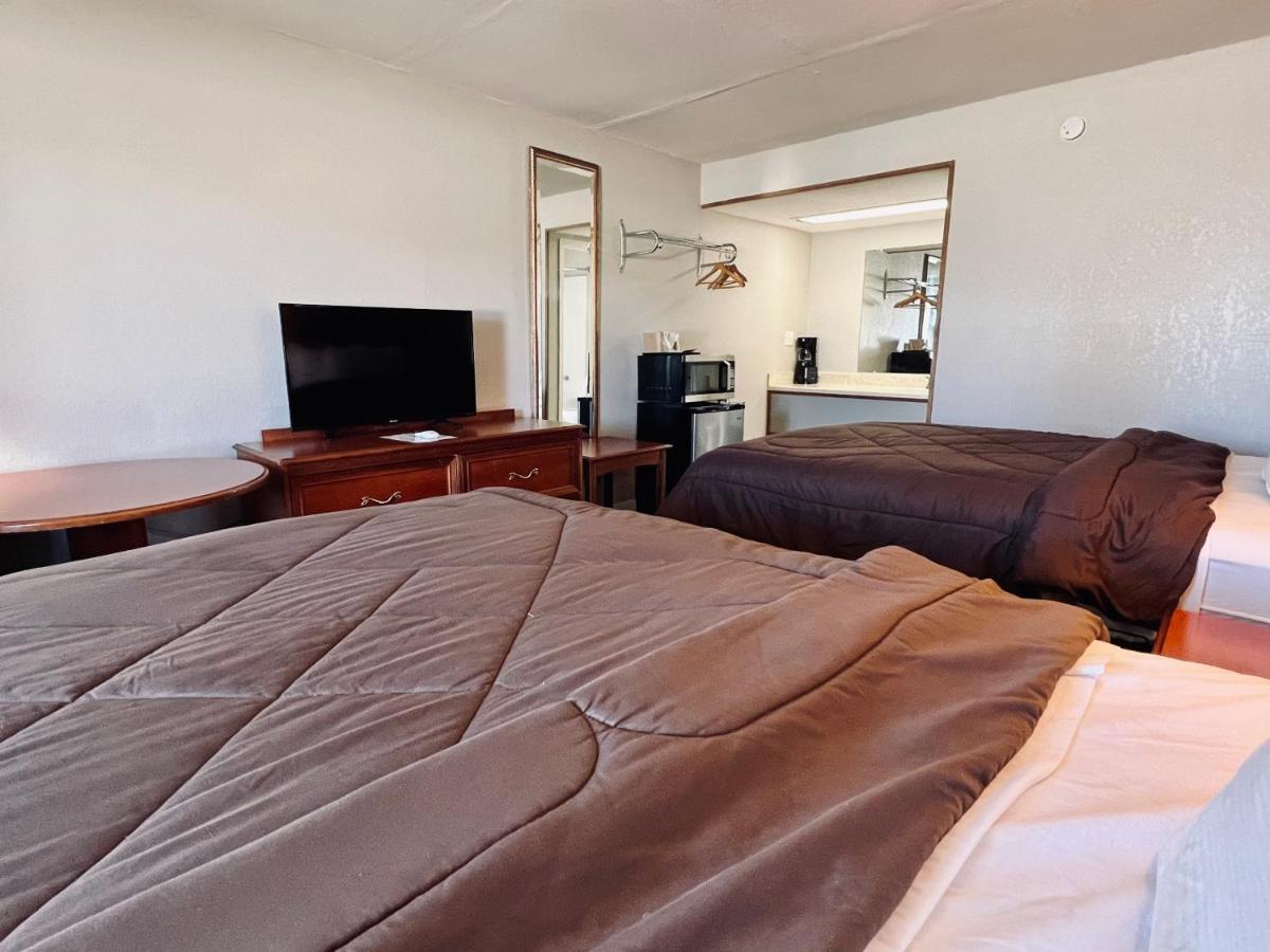 Ozark Inn & Suites Eksteriør bilde