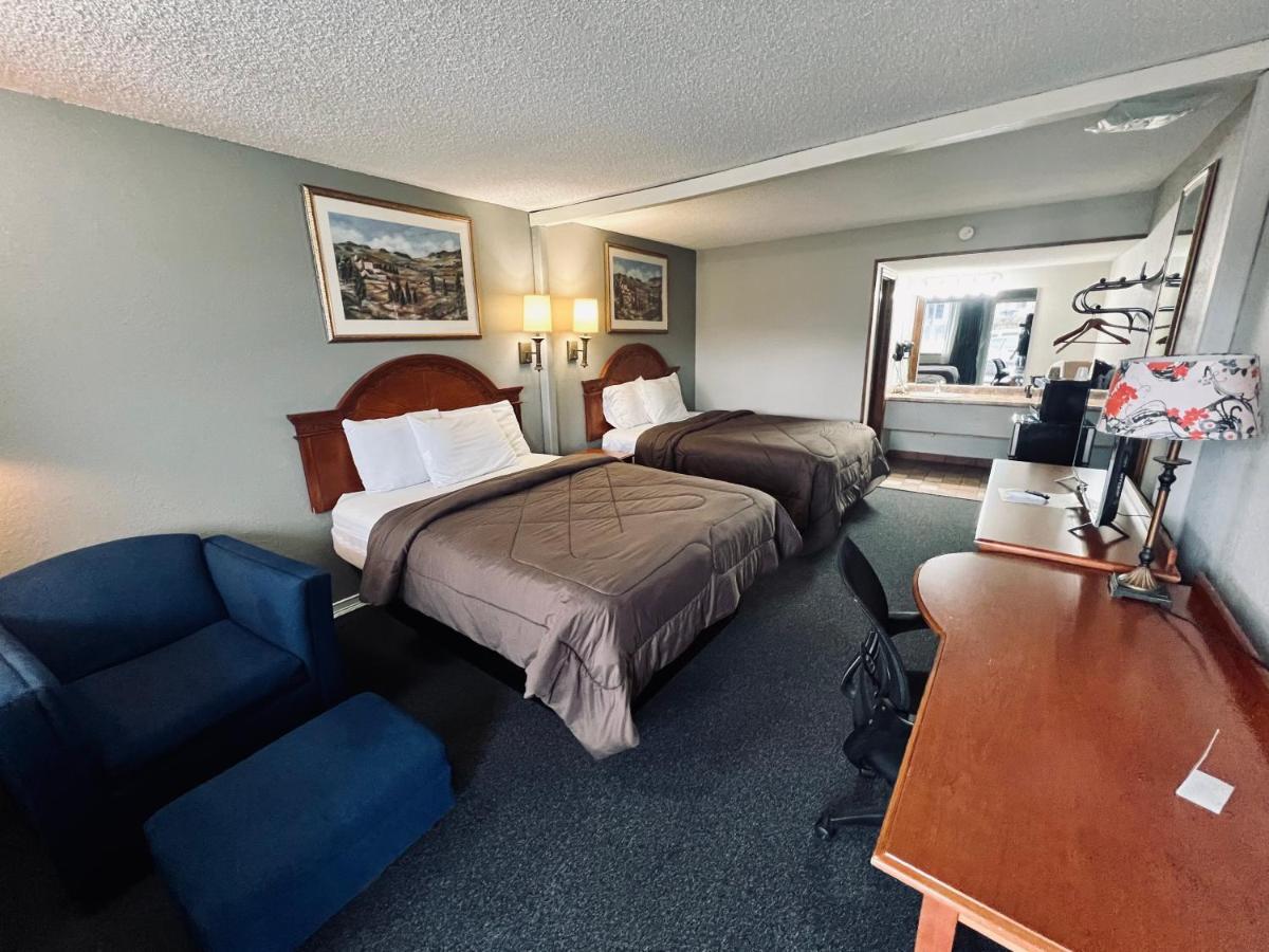 Ozark Inn & Suites Eksteriør bilde