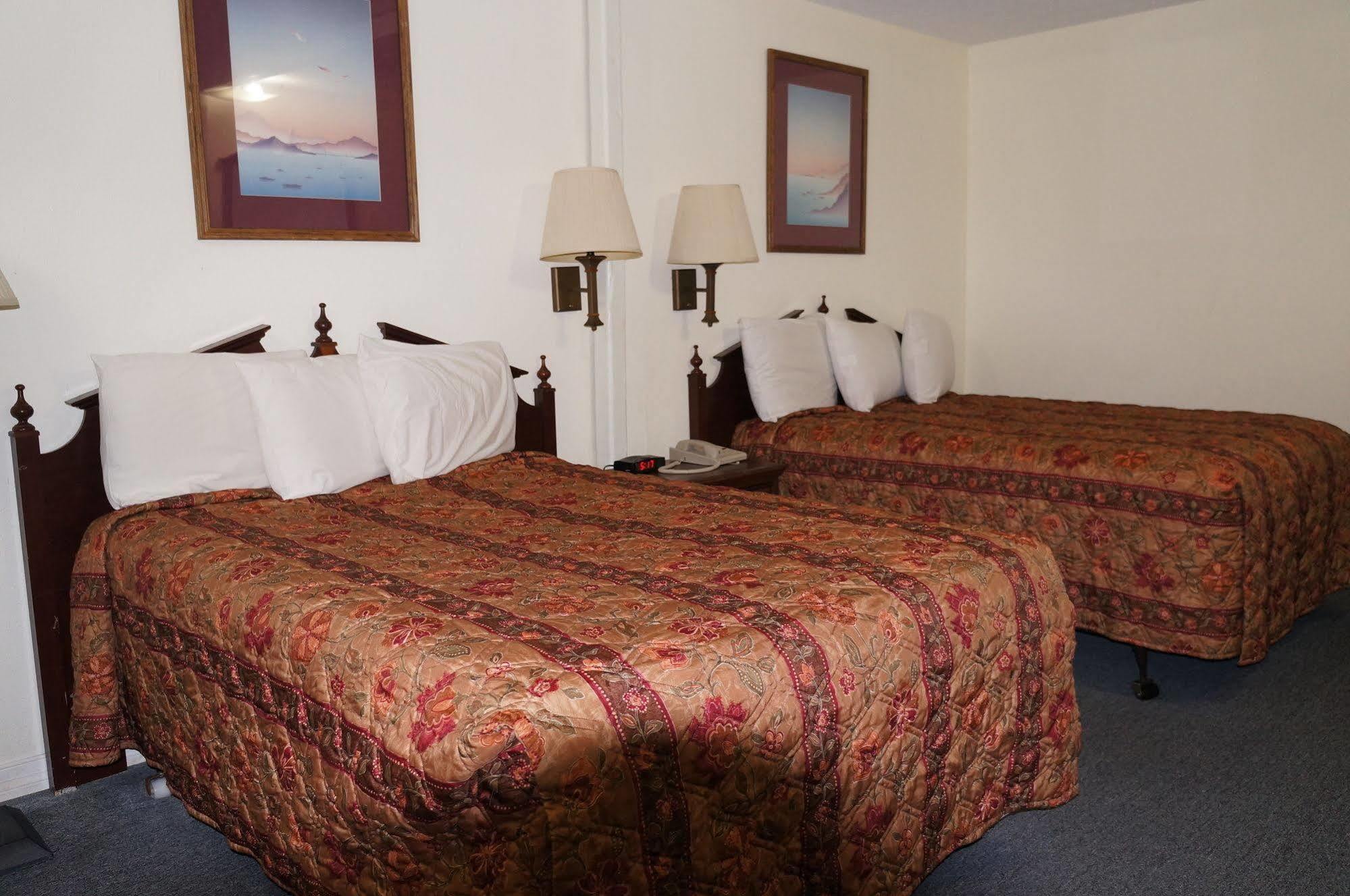 Ozark Inn & Suites Eksteriør bilde