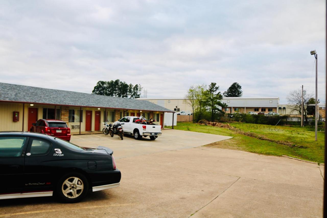 Ozark Inn & Suites Eksteriør bilde