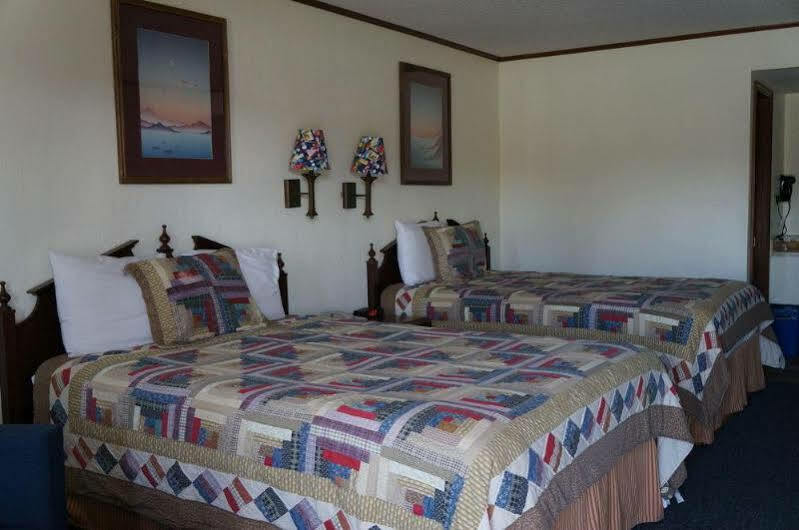 Ozark Inn & Suites Eksteriør bilde